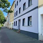 Schoene Mit Kostenlosem Parkplatz Apartmán