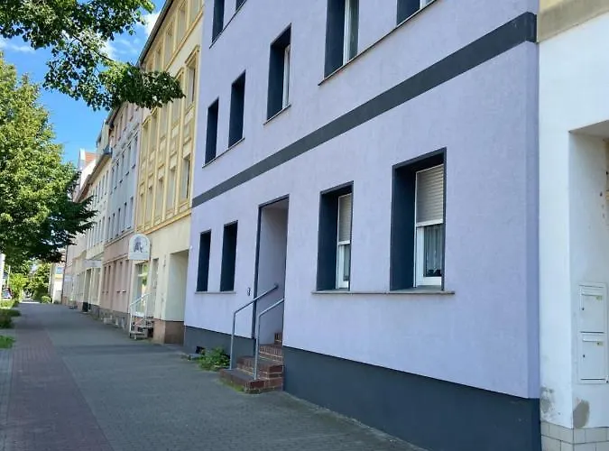 Schoene Mit Kostenlosem Parkplatz Daire